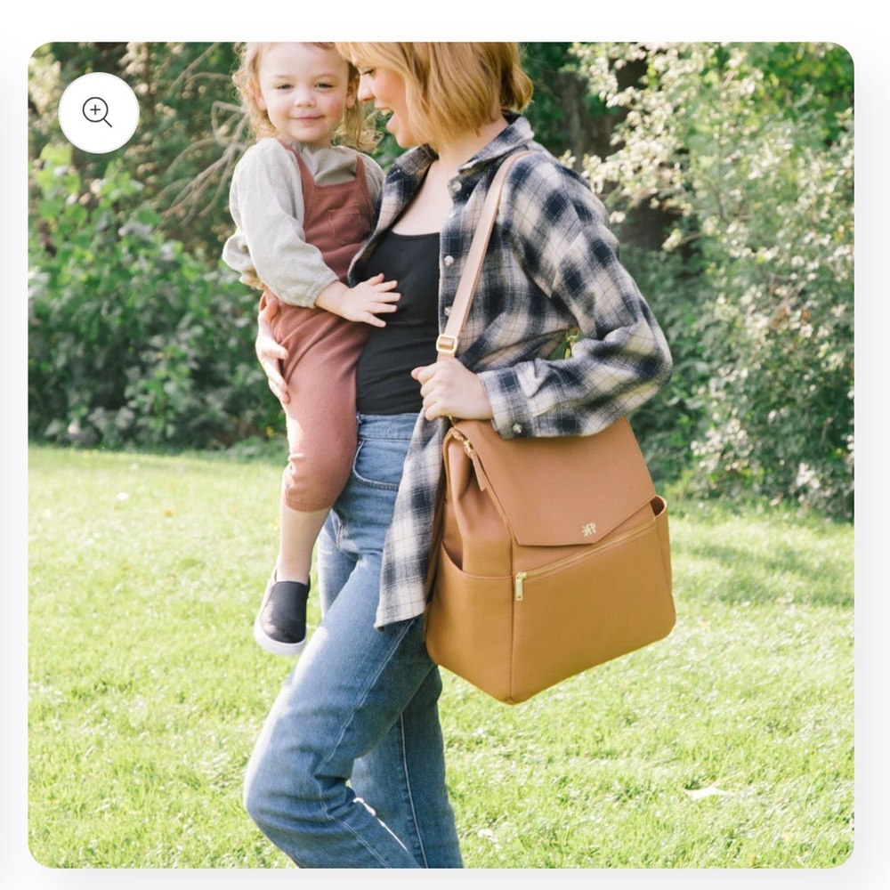 Freshly Picked classic diaper bag II in color butterscotch - Picture 7 of 11